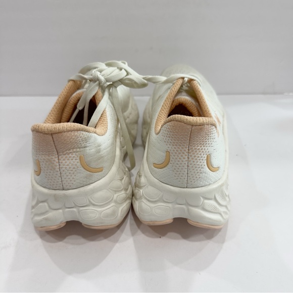 New Balance Women's Fresh Foam X More v4 Running Shoes - Picture 4 of 11